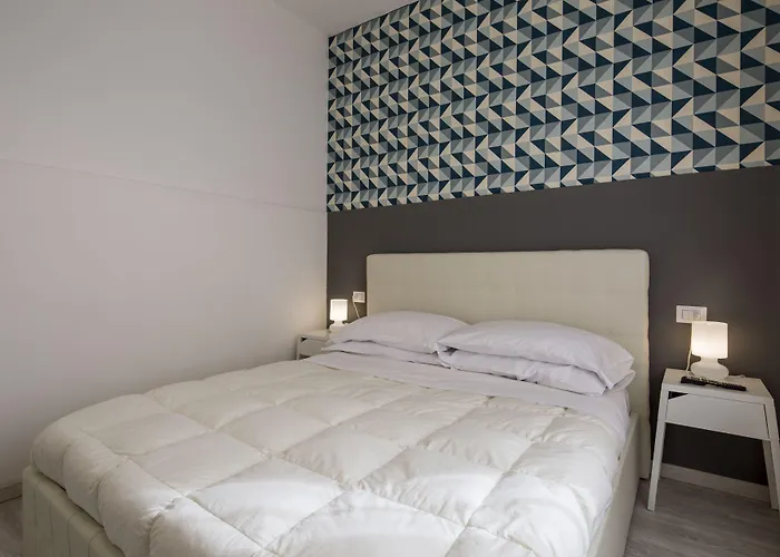 索伦托花卉套房 4*