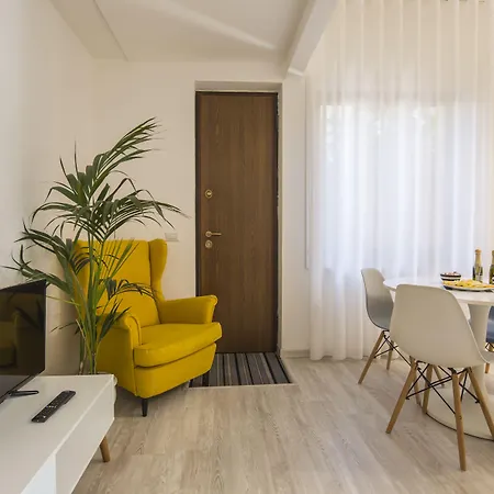 Flower ゲストハウス ソレント