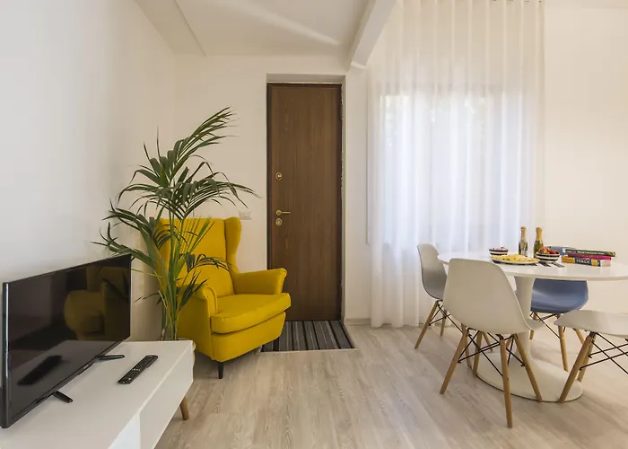 Flower Gasthof Sorrent